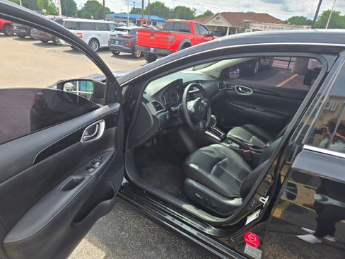 Used 2019 Nissan Sentra SL image 5