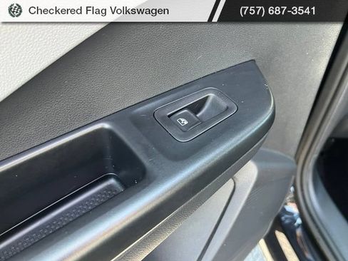 Used 2022 Volkswagen Taos S AWD/4WD image 25