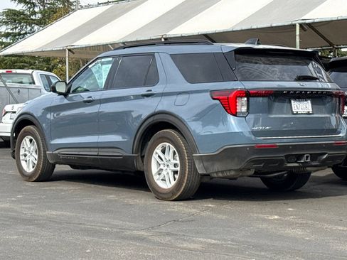 Used 2026 Ford Explorer Active RWD image 6