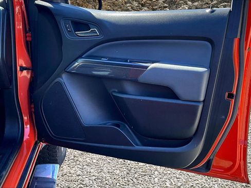 Used 2019 Chevrolet Colorado Z71 AWD/4WD image 22