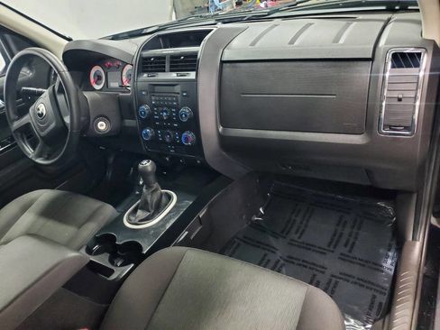 Used 2010 MAZDA Tribute i Sport FWD image 14
