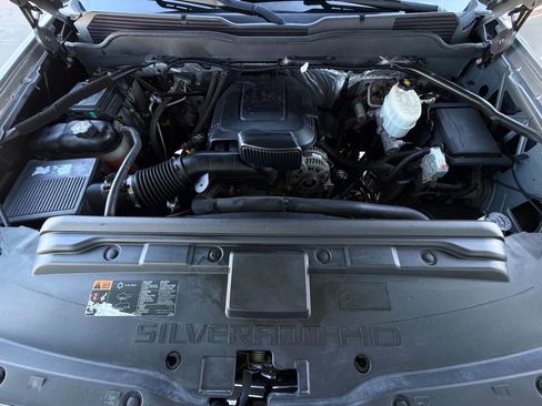 Used 2017 Chevrolet Silverado 2500 LTZ w/ Vortec Plus Package image 38