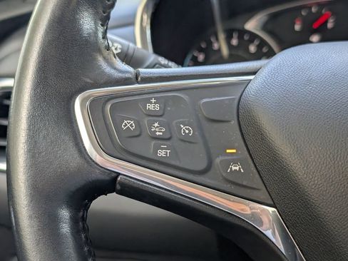 Used 2020 Chevrolet Equinox LT image 24