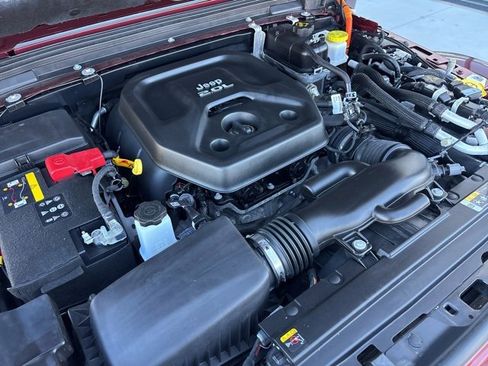 Used 2021 Jeep Wrangler Unlimited Sahara w/ Cold Weather Group image 25