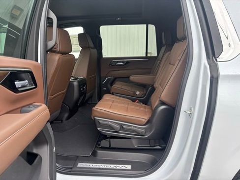 New 2026 Chevrolet Suburban High Country w/ Sun And Tow Package AWD/4WD image 14