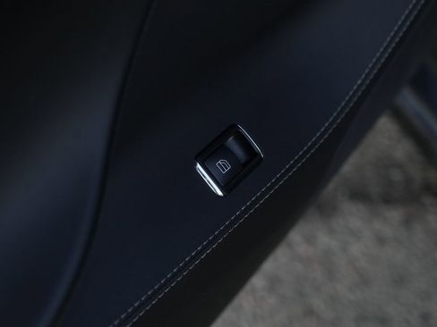 Used 2017 Tesla Model S 75D image 28