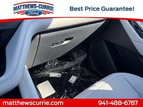 New 2026 Ford Explorer Platinum w/ LUX Leather Package image 25