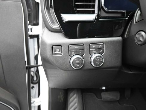 New 2026 GMC Sierra 1500 SLT w/ SLT Premium Package image 11