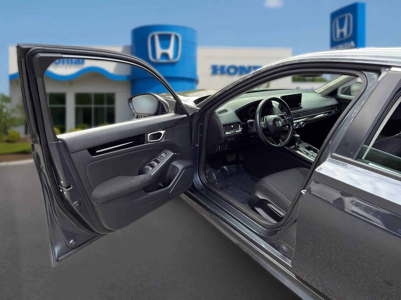 Used 2024 Honda Civic EX image 11