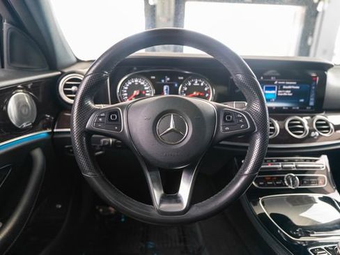 Certified 2018 Mercedes-Benz E 300 4MATIC image 15