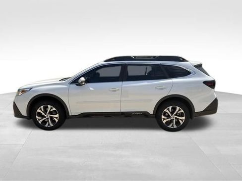 Used 2022 Subaru Outback Limited XT AWD/4WD image 8