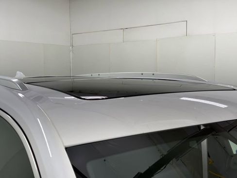 Certified 2023 Cadillac XT6 Premium Luxury image 19