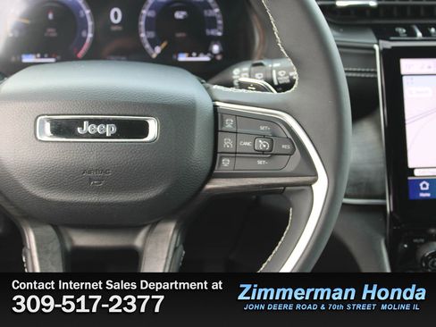 Used 2024 Jeep Grand Cherokee L Limited w/ Black Appearance Package image 15