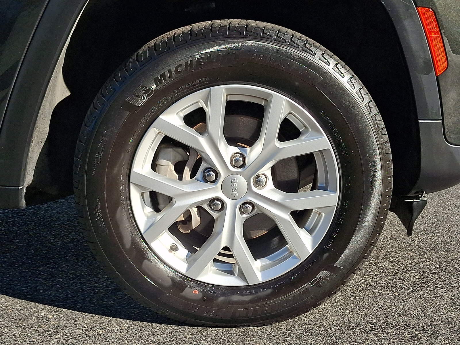 Used 2024 Jeep Grand Cherokee Limited AWD/4WD image 8
