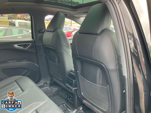 Used 2023 Audi Q4 e-tron Prestige image 48