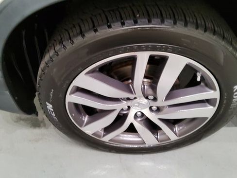 Certified 2017 Honda Pilot Touring image 34