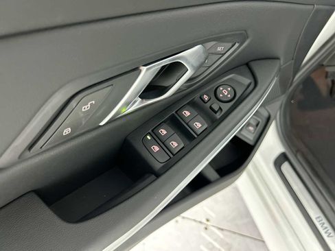 Used 2025 BMW 330i xDrive Sedan w/ Premium Package image 15