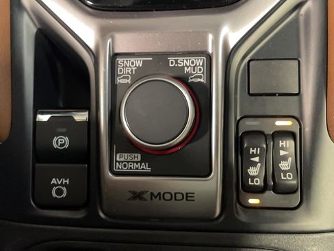 Used 2022 Subaru Forester Touring image 10