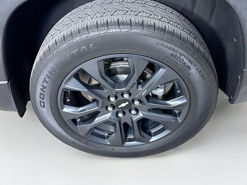 Used 2021 Chevrolet Traverse RS image 39