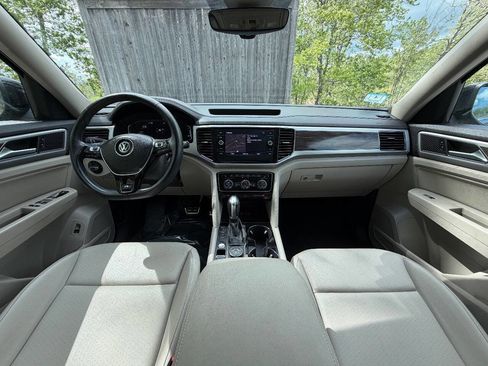 Used 2019 Volkswagen Atlas SEL R-Line AWD/4WD image 10