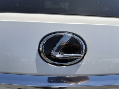 Used 2017 Lexus RX 350 FWD w/ Premium Package image 39