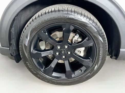 Used 2024 Ford Explorer ST-Line w/ Class IV Trailer Tow Package AWD/4WD image 8