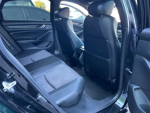 Used 2019 Honda Accord Sport image 13