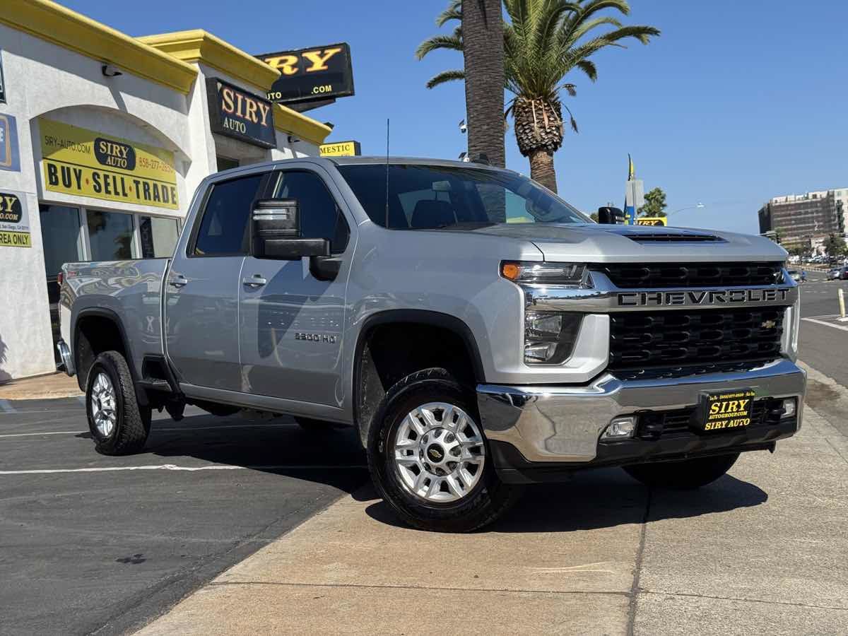 Used 2023 Chevrolet Silverado 2500 LT w/ Convenience Package AWD/4WD image 2