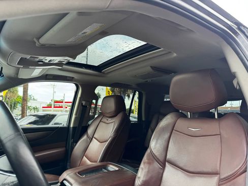 Used 2015 Cadillac Escalade Premium RWD image 14