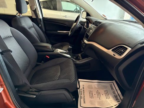 Used 2012 Dodge Journey SXT w/ Flexible Seating Group FWD image 26