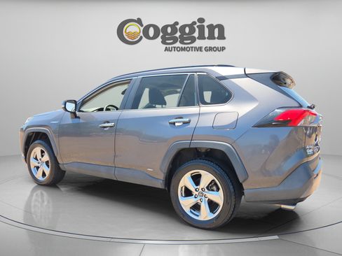 Used 2019 Toyota RAV4 Limited w/ Limited Grade Weather Package AWD/4WD image 3