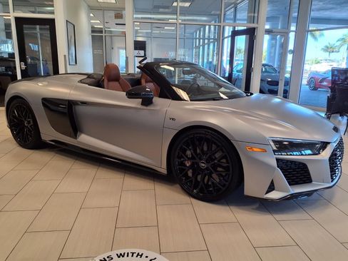 Used 2021 Audi R8 V10 performance image 8