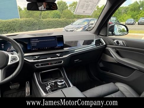 Used 2026 BMW X5 xDrive40i w/ Executive Package AWD/4WD image 16