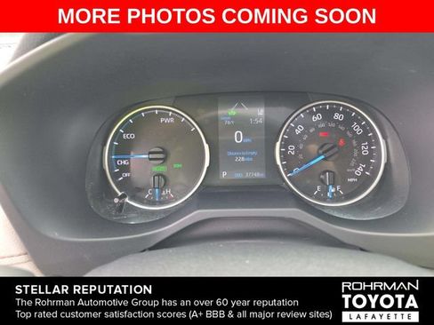 Used 2022 Toyota RAV4 XLE w/ Convenience Package AWD/4WD image 7