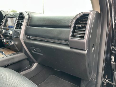 Used 2021 Ford Expedition Max Platinum image 40