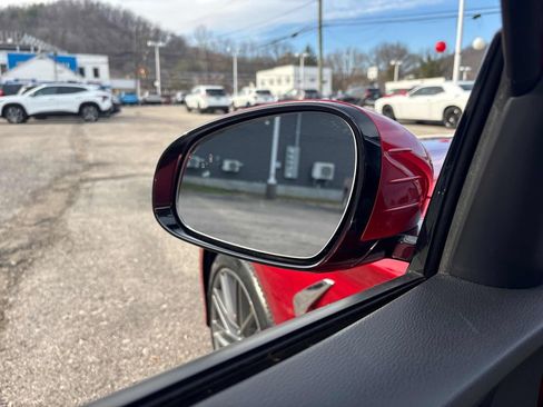 Used 2019 Genesis G70 2.0T Advanced image 11