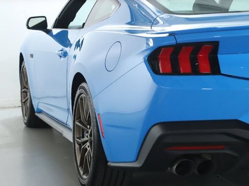 Used 2024 Ford Mustang GT Premium RWD image 39