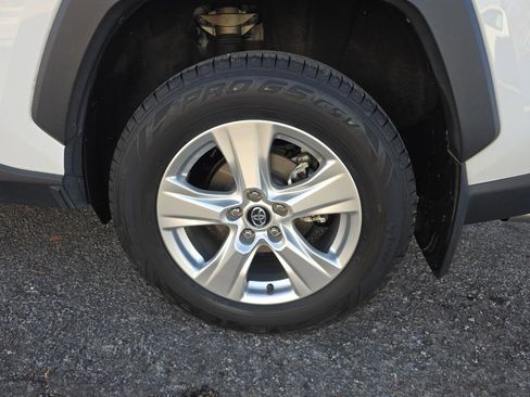 Used 2020 Toyota RAV4 XLE image 32