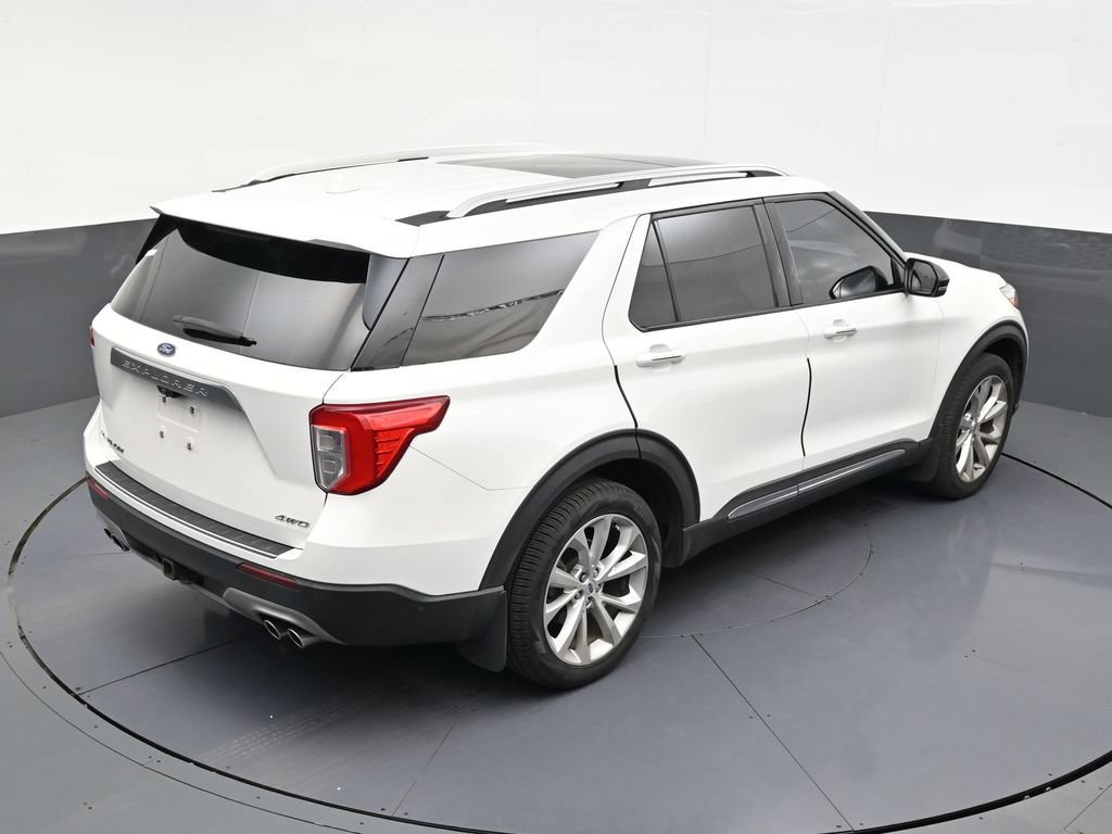 Used 2022 Ford Explorer Platinum w/ Equipment Group 601A AWD/4WD image 16