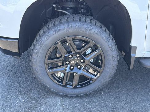 New 2026 Chevrolet Silverado 1500 LT Trail Boss w/ Convenience Package II AWD/4WD image 24