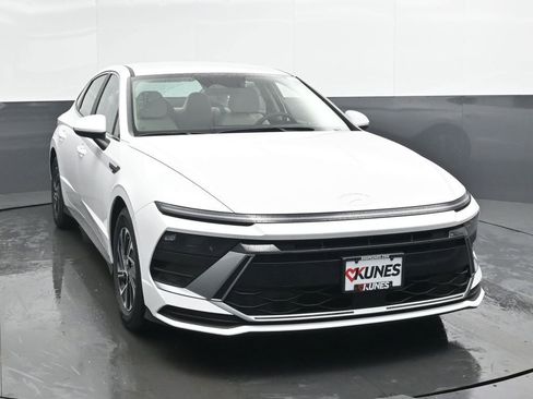 New 2026 Hyundai Sonata Blue FWD image 4
