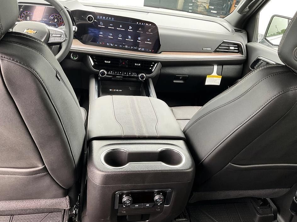 New 2026 Chevrolet Tahoe High Country w/ Sun And Tow Package AWD/4WD image 4