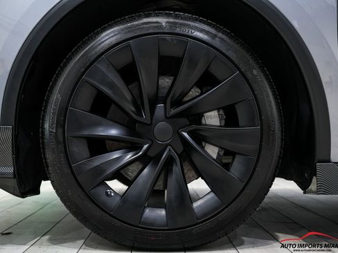 Used 2026 Tesla Model Y 2WD image 91