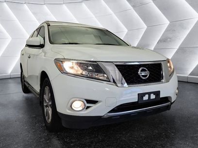Used 2015 Nissan Pathfinder SL w/ SL Tech Package