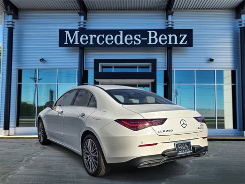 New 2025 Mercedes-Benz C 300 4MATIC Sedan image 4