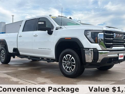Used 2024 GMC Sierra 3500 SLE w/ SLE Convenience Package image 2
