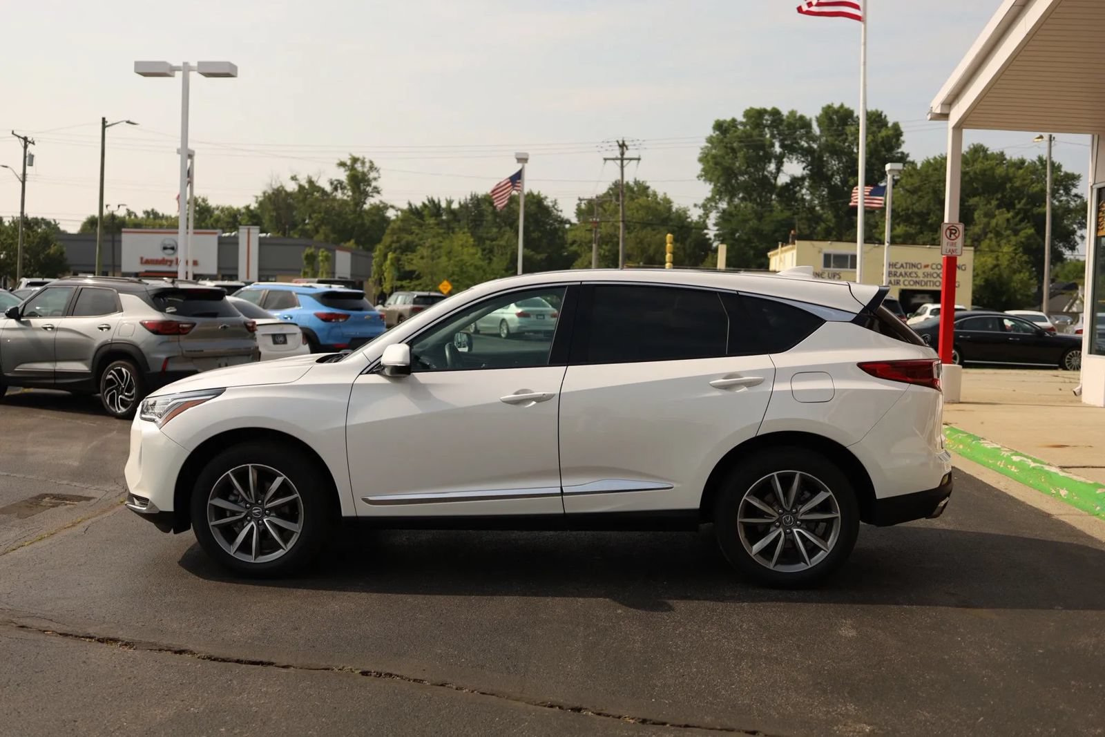 Used 2023 Acura RDX w/ Technology Package AWD/4WD image 8