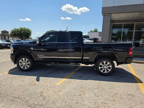 Used 2024 RAM 2500 Limited AWD/4WD image 8