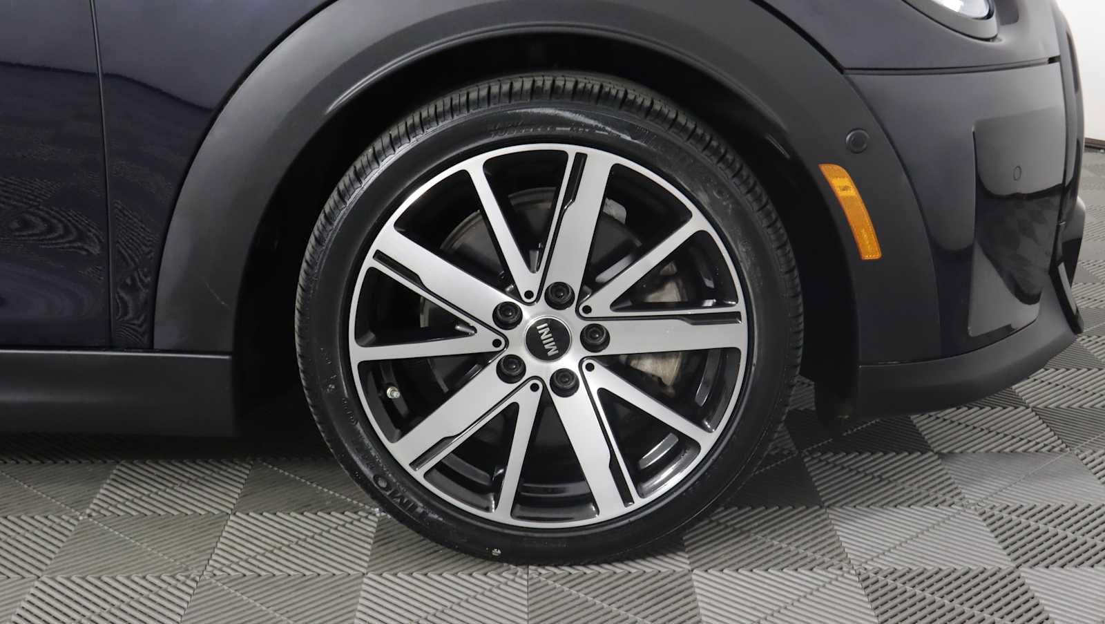 Used 2024 MINI Cooper S FWD image 8