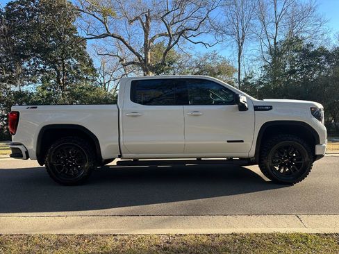 Used 2024 GMC Sierra 1500 Elevation w/ Elevation Premium Package image 4
